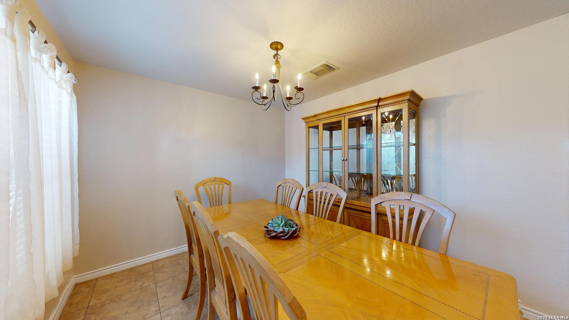 147 Woodstone Loop Cibolo TX 78108