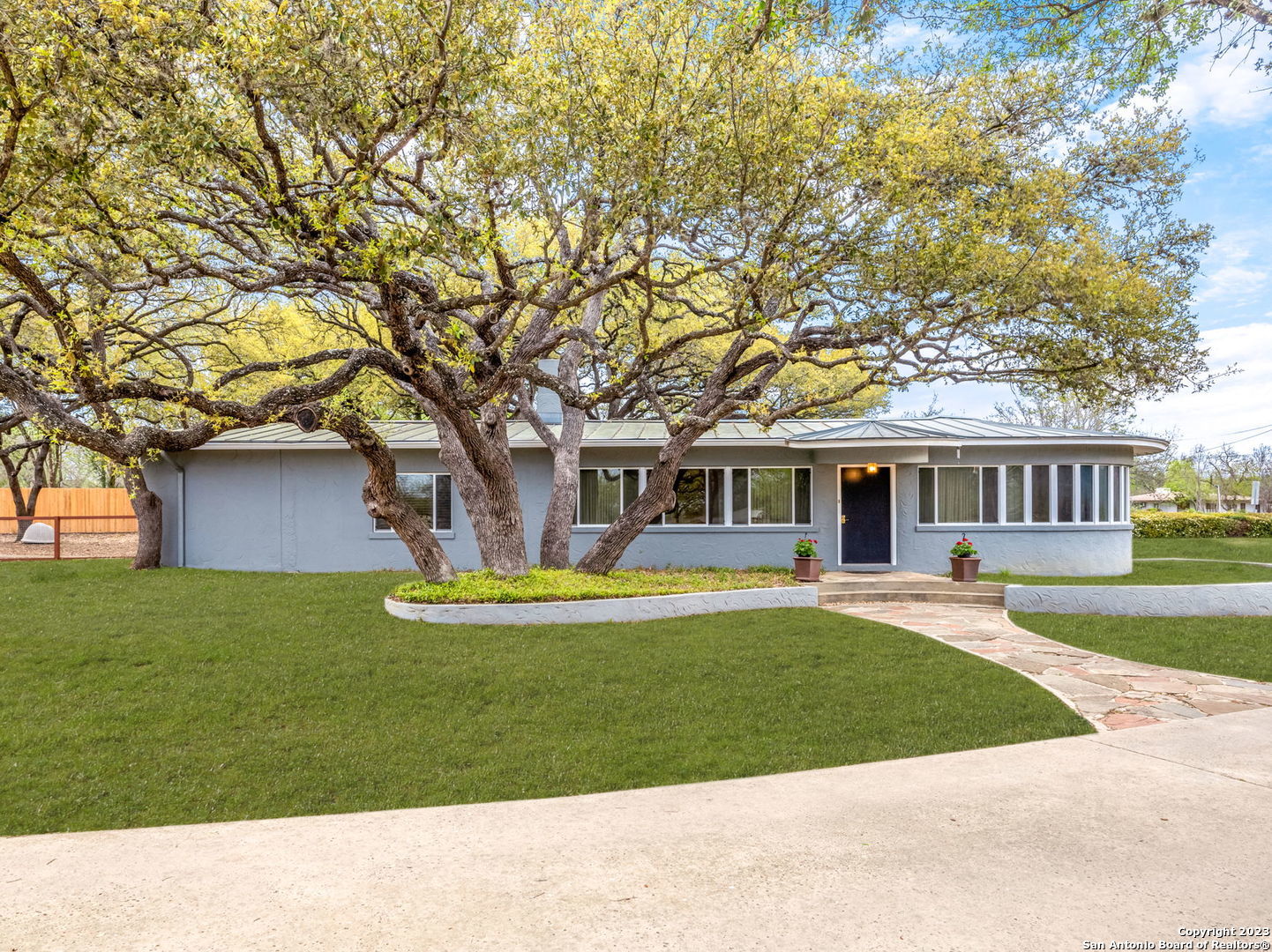 1423 Hillcrest Drive San Antonio TX 78228