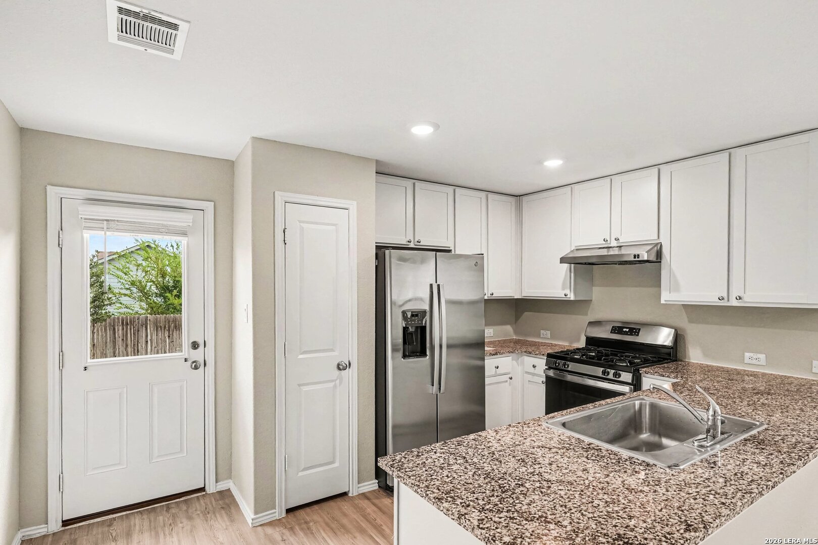 5454 Daphne Path San Antonio TX 78253