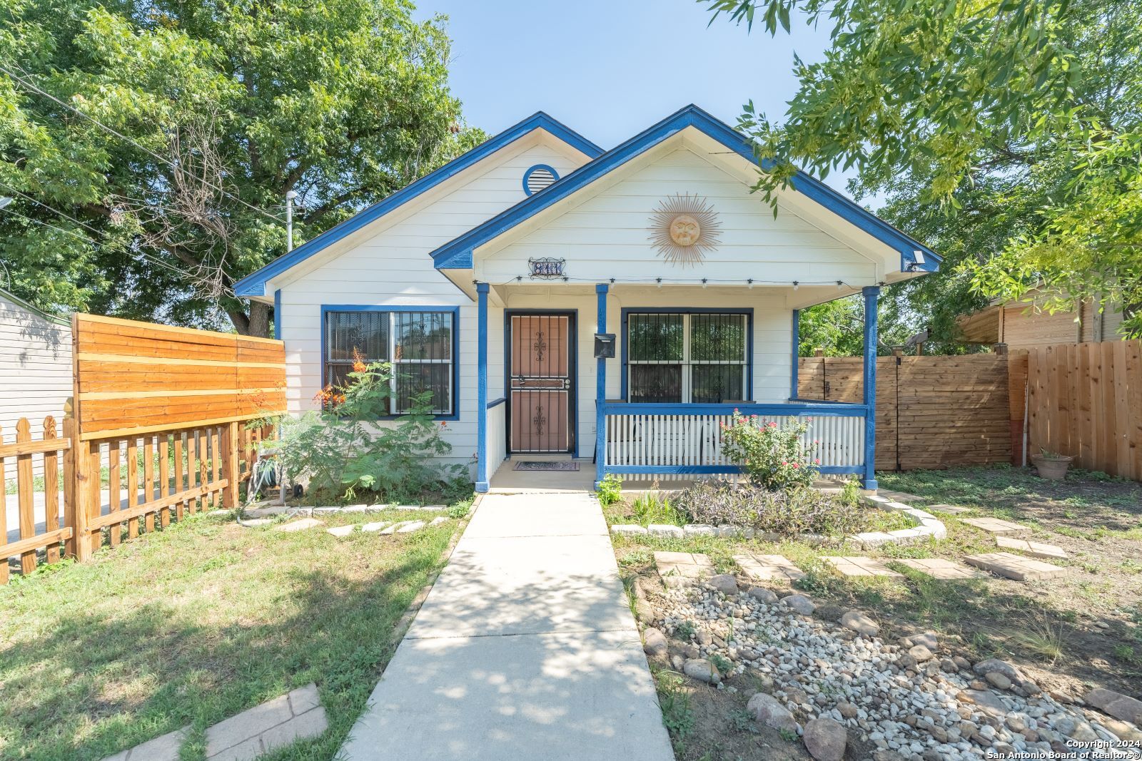 811 E Josephine Street San Antonio TX 78208
