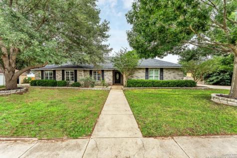 133 Alexandria La Vernia TX 78121