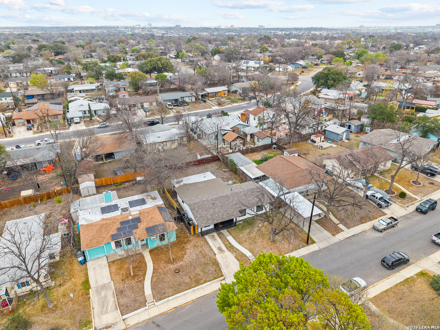 1031 W Thorain San Antonio TX 78201