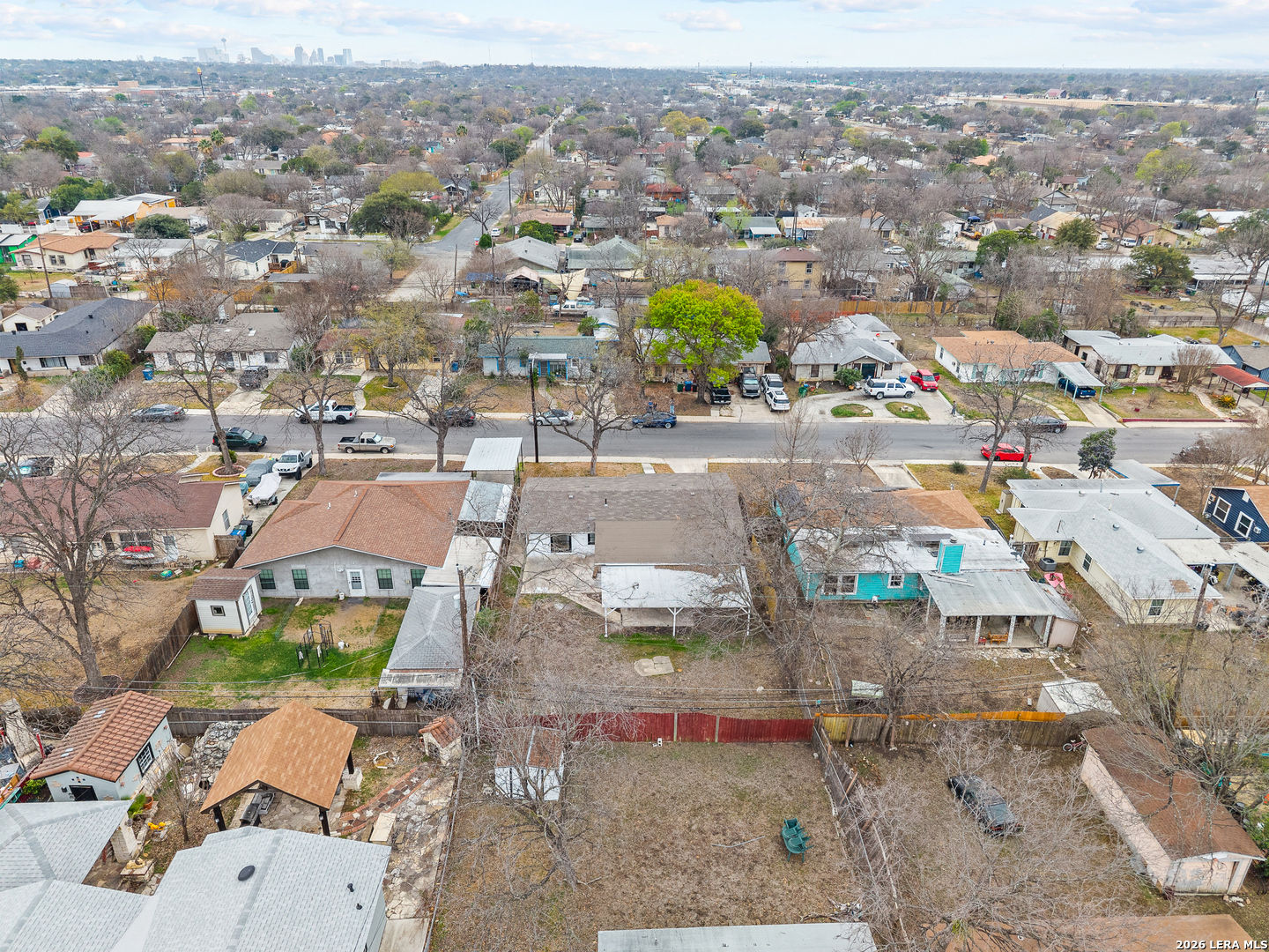 1031 W Thorain San Antonio TX 78201