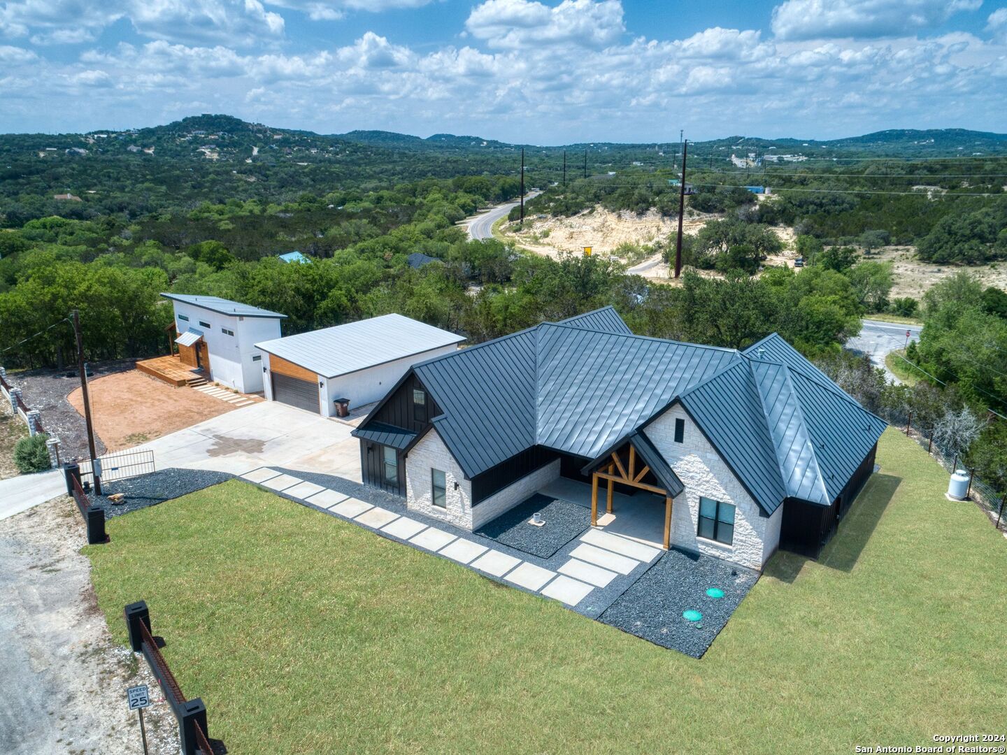 148 Elm Cove Drive Lakehills TX 78063