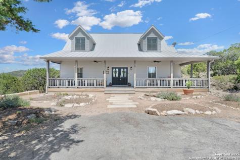 164 Scenic Crest Lakehills TX 78063