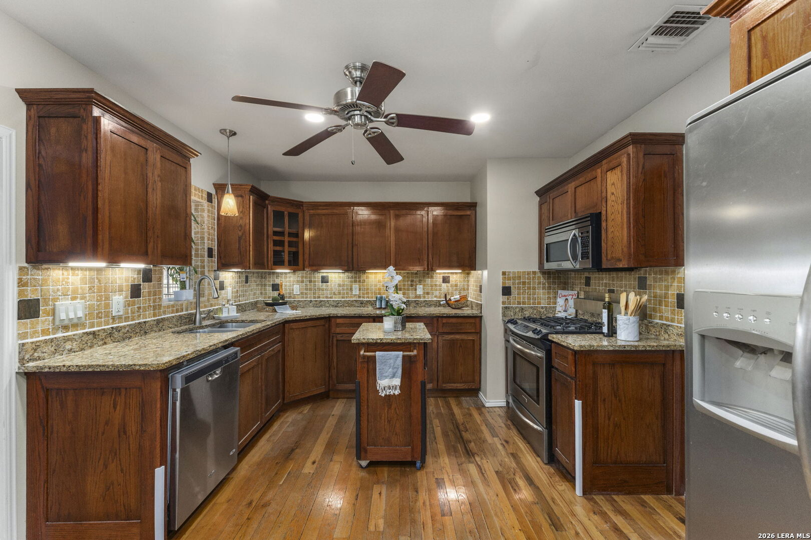 2423 W Summit Avenue San Antonio TX 78228