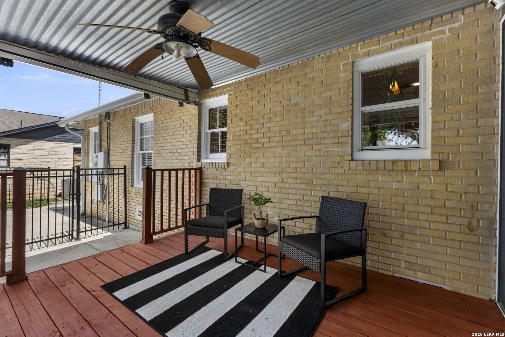 2423 W Summit Avenue San Antonio TX 78228