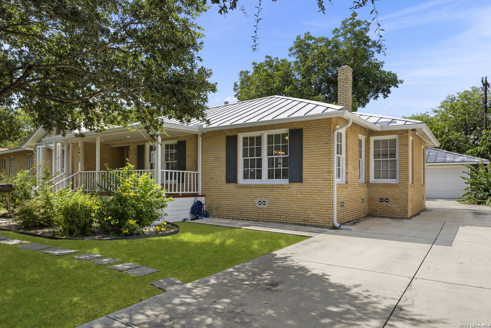 2423 W Summit Avenue San Antonio TX 78228