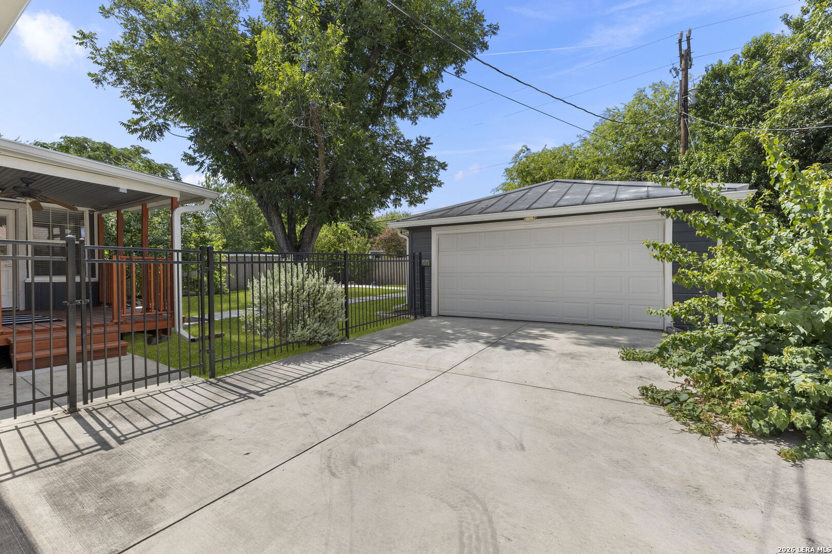 2423 W Summit Avenue San Antonio TX 78228