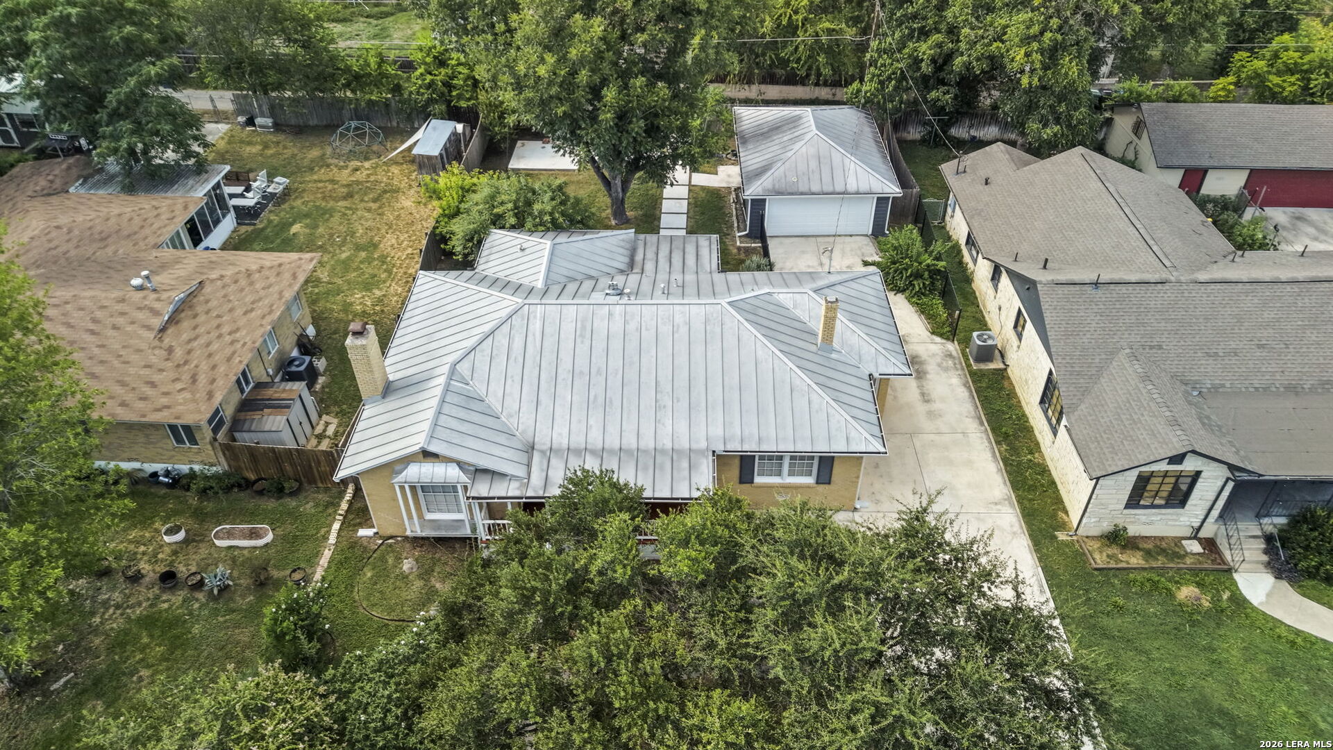 2423 W Summit Avenue San Antonio TX 78228