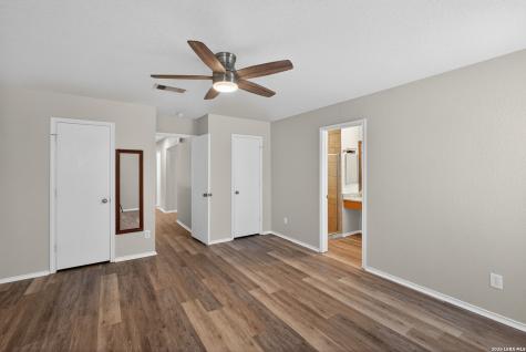502 Mathis Meadow San Antonio TX 78251