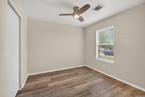 502 Mathis Meadow San Antonio TX 78251