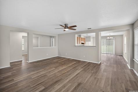 502 Mathis Meadow San Antonio TX 78251