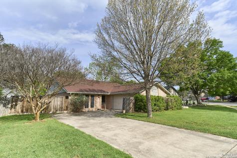 627 Summerwood Drive New Braunfels TX 78130