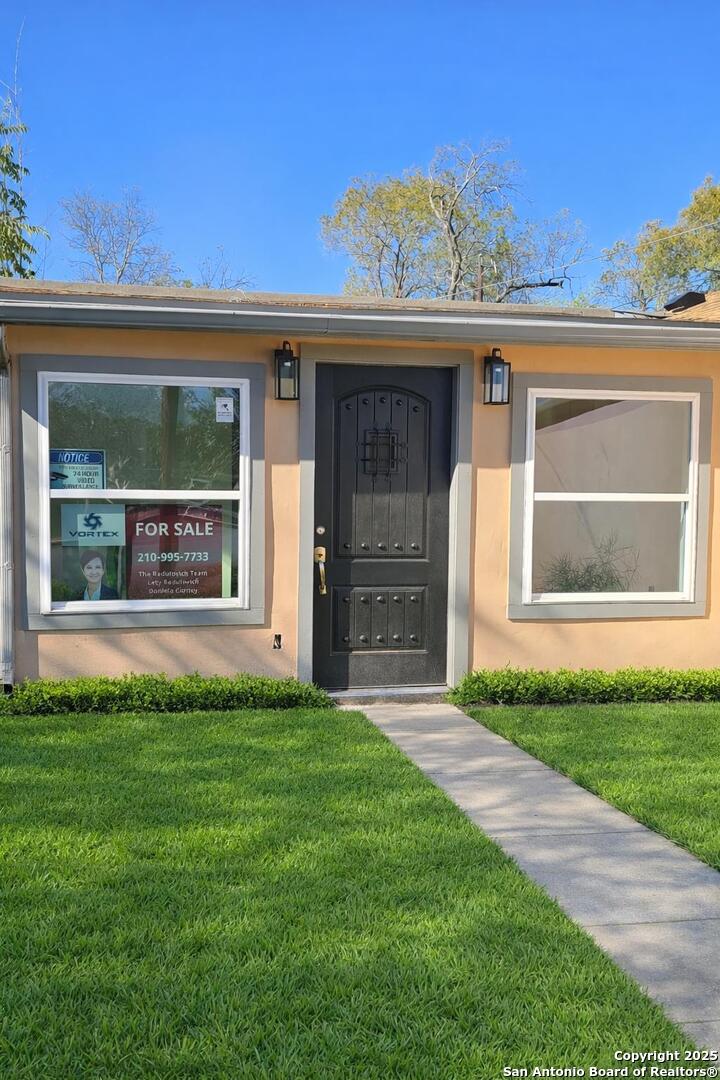 501 W Agarita San Antonio TX 78212