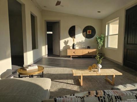 501 W Agarita San Antonio TX 78212