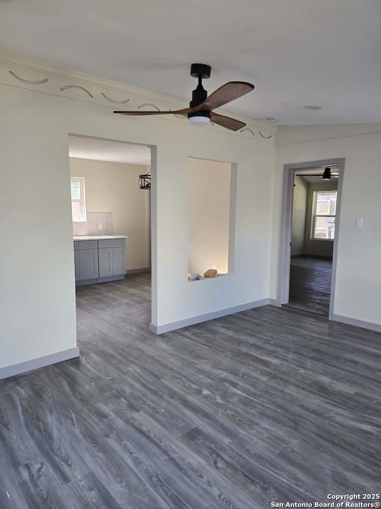 501 W Agarita San Antonio TX 78212