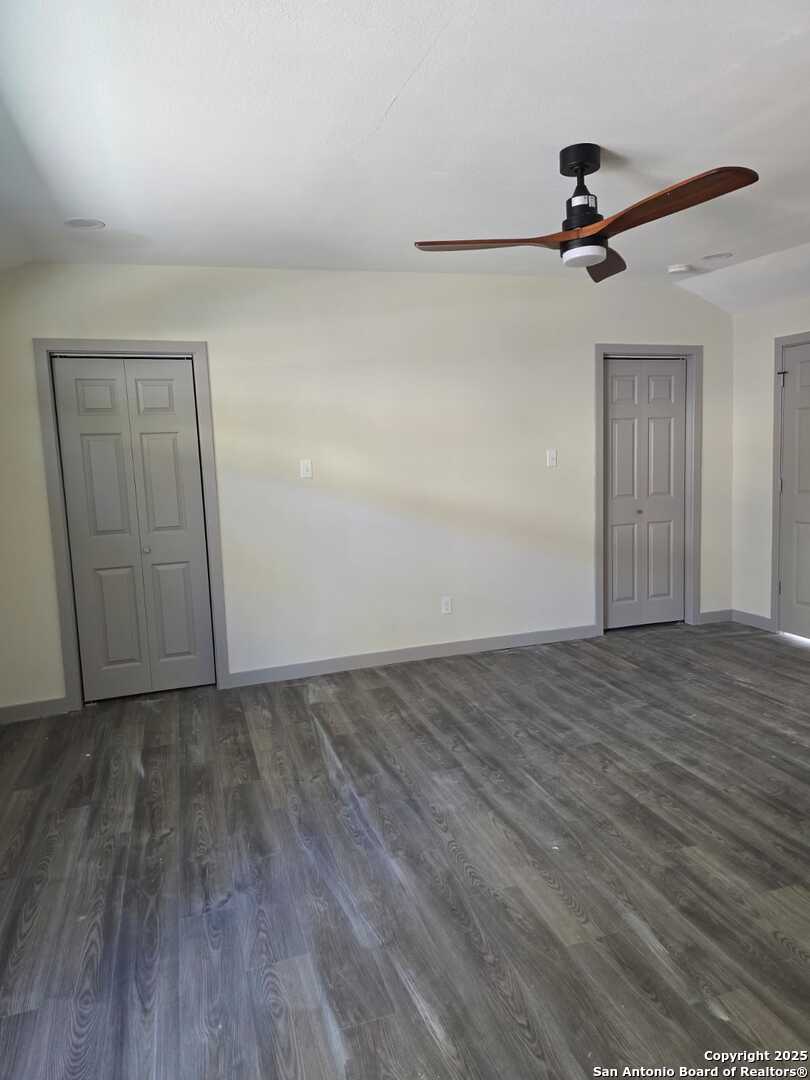 501 W Agarita San Antonio TX 78212