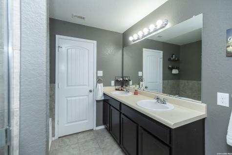 414 Eastern Phoebe San Antonio TX 78253
