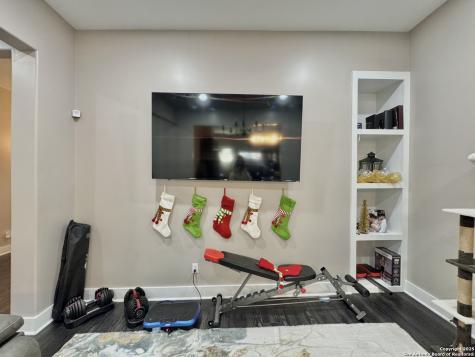 1106 N High Uvalde TX 78801
