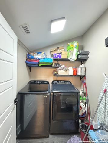 1106 N High Uvalde TX 78801