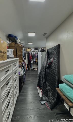 1106 N High Uvalde TX 78801