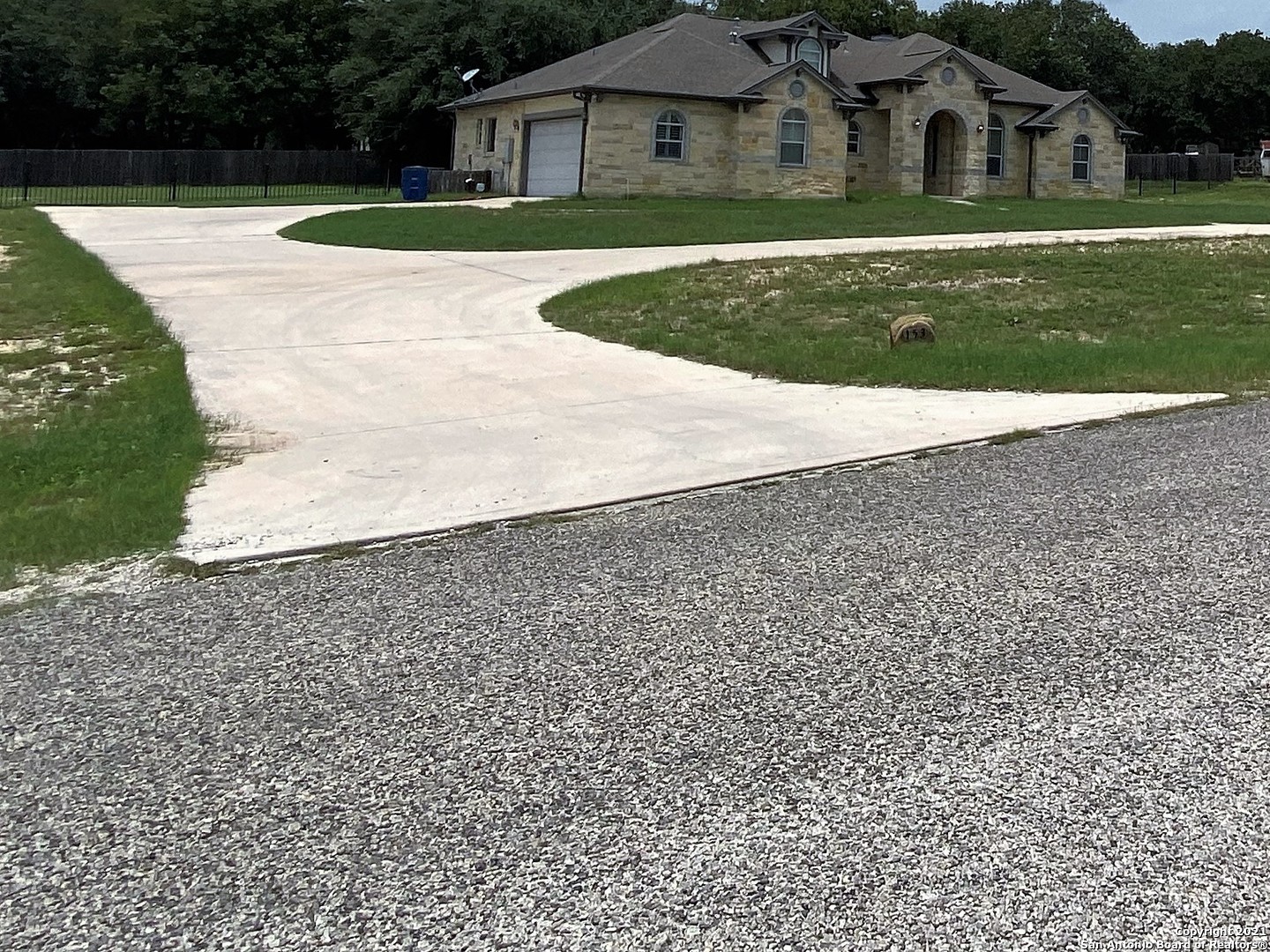 153 Rosewood Drive La Vernia TX 78121