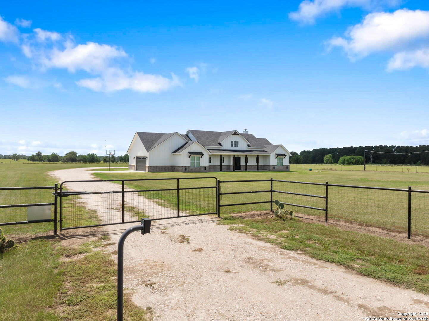 32139 Giboney Hempstead TX 77445