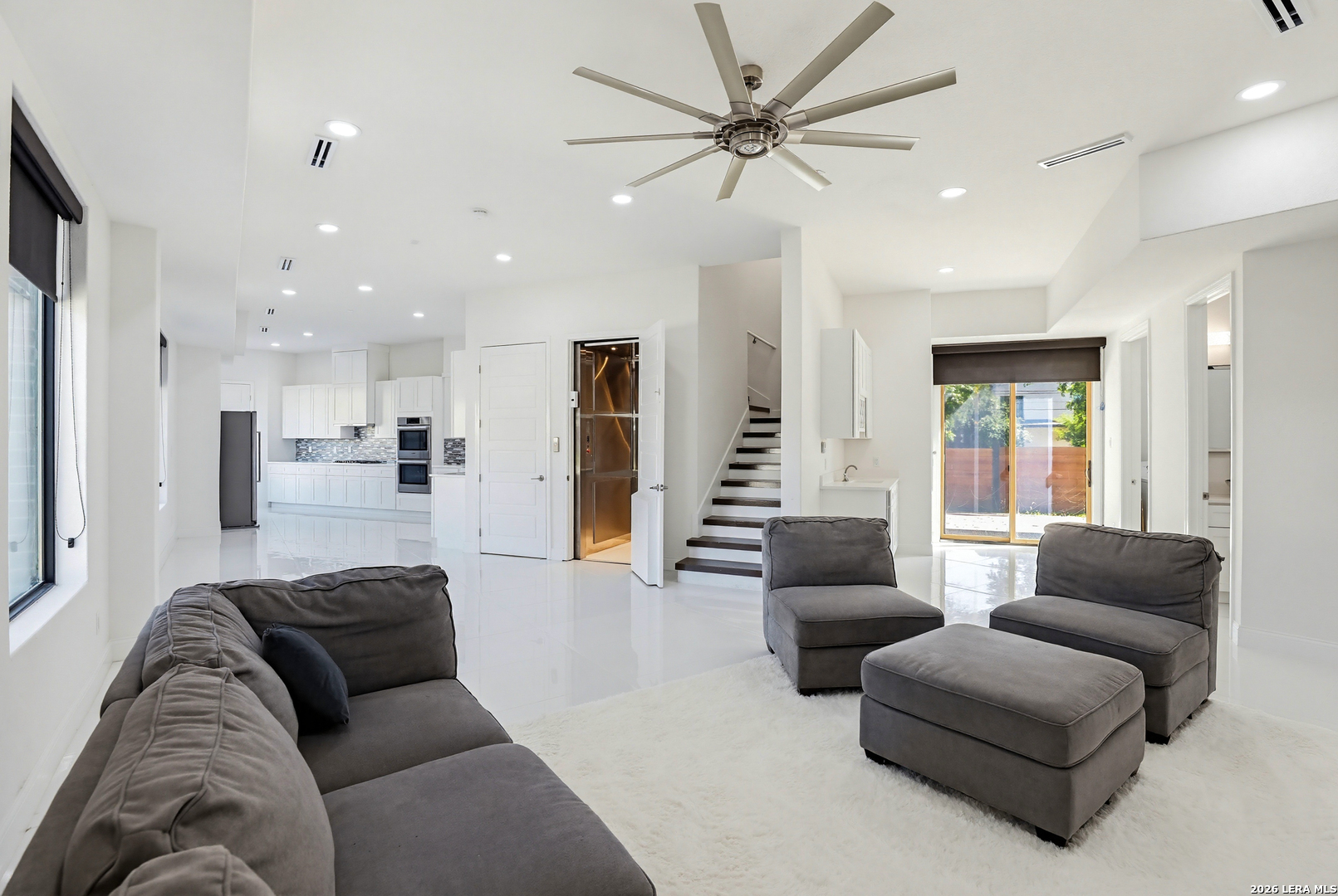 727 E Park Avenue San Antonio TX 78212