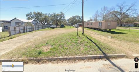 834 E Adams Street Pleasanton TX 78064