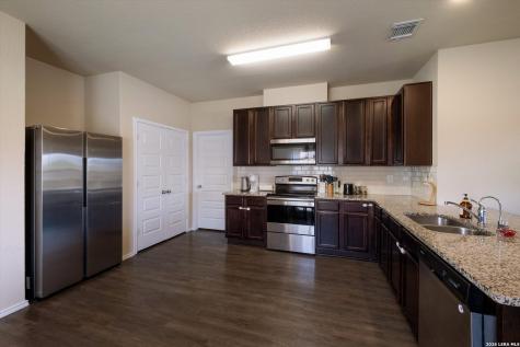 233 Bobwhite Way San Antonio TX 78253