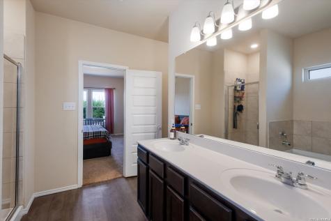 233 Bobwhite Way San Antonio TX 78253