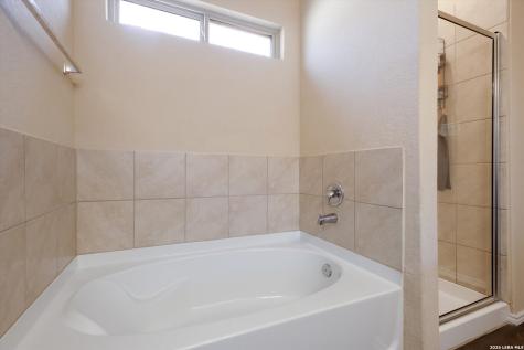 233 Bobwhite Way San Antonio TX 78253