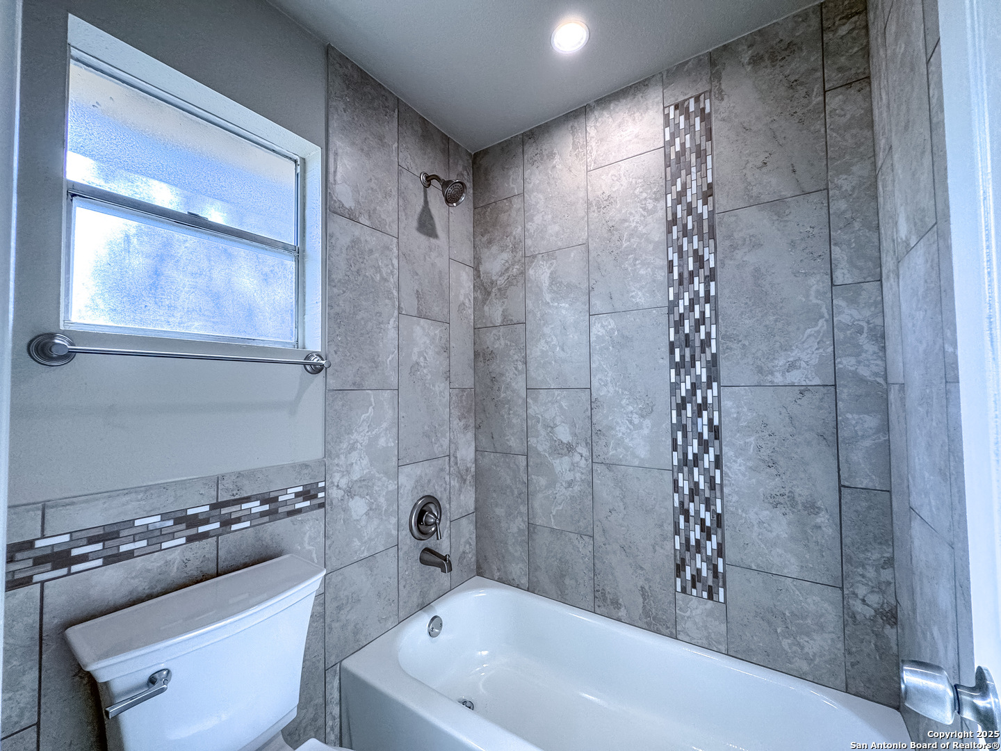 4635 French Meadow San Antonio TX 78250