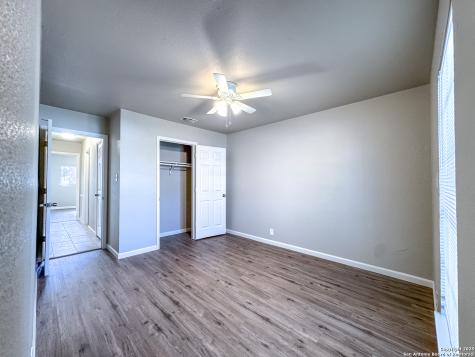 4635 French Meadow San Antonio TX 78250