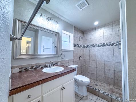 4635 French Meadow San Antonio TX 78250