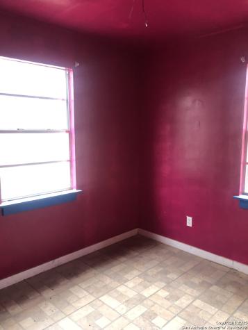 156 County Road 781 Natalia TX 78059
