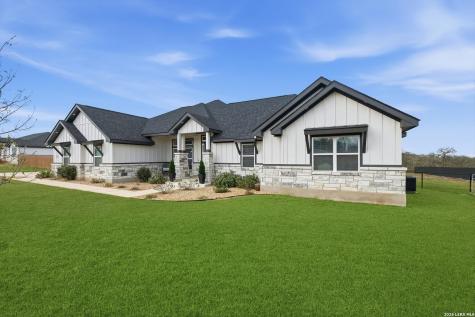 113 Hondo Drive La Vernia TX 78121