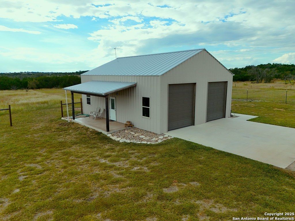 601 Garrison Road Fredericksburg TX 78624