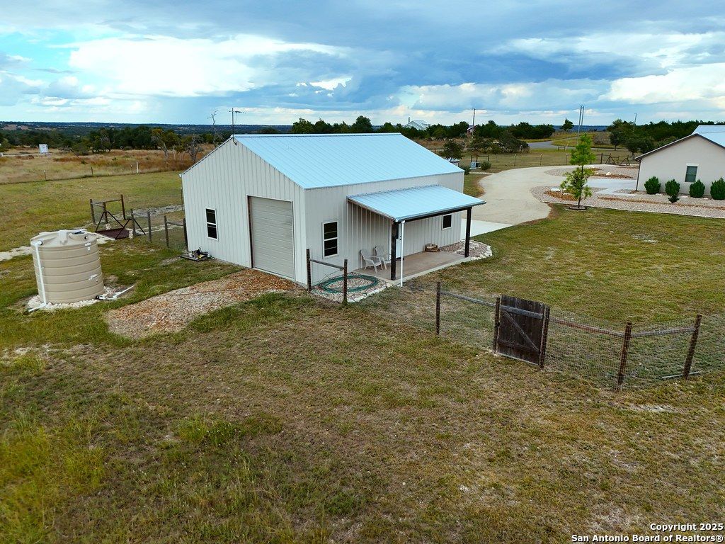 601 Garrison Road Fredericksburg TX 78624