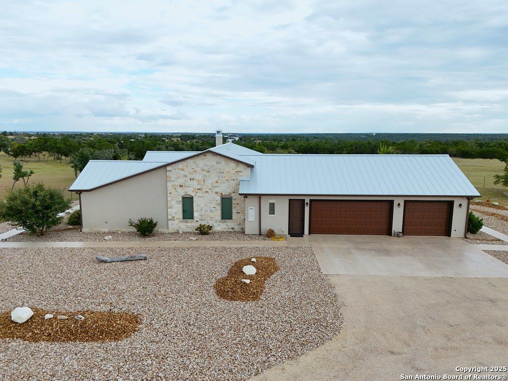 601 Garrison Road Fredericksburg TX 78624