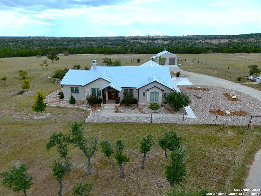 601 Garrison Road Fredericksburg TX 78624