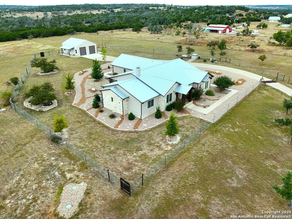 601 Garrison Road Fredericksburg TX 78624
