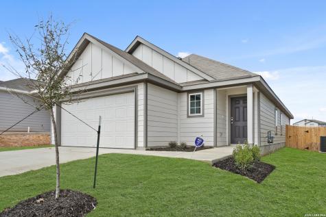 8547 Catnip Pass Elmendorf TX 78112