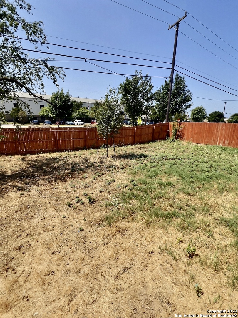 7507 Vista Grove San Antonio TX 78242