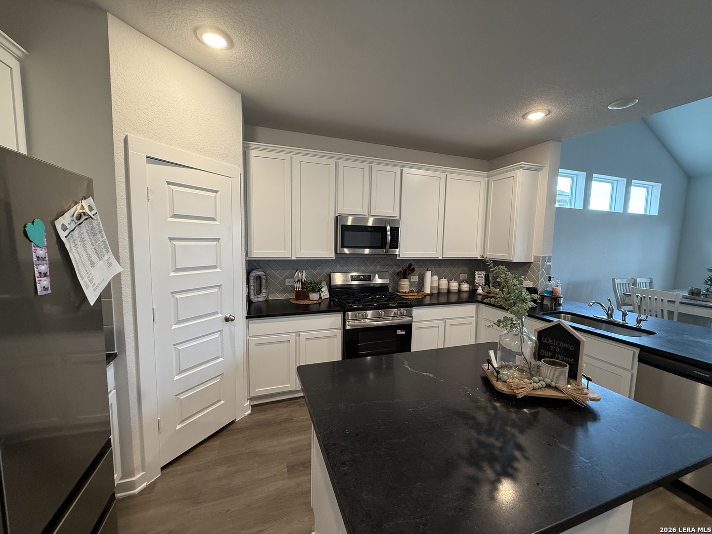8948 Hazel Birch Elmendorf TX 78112