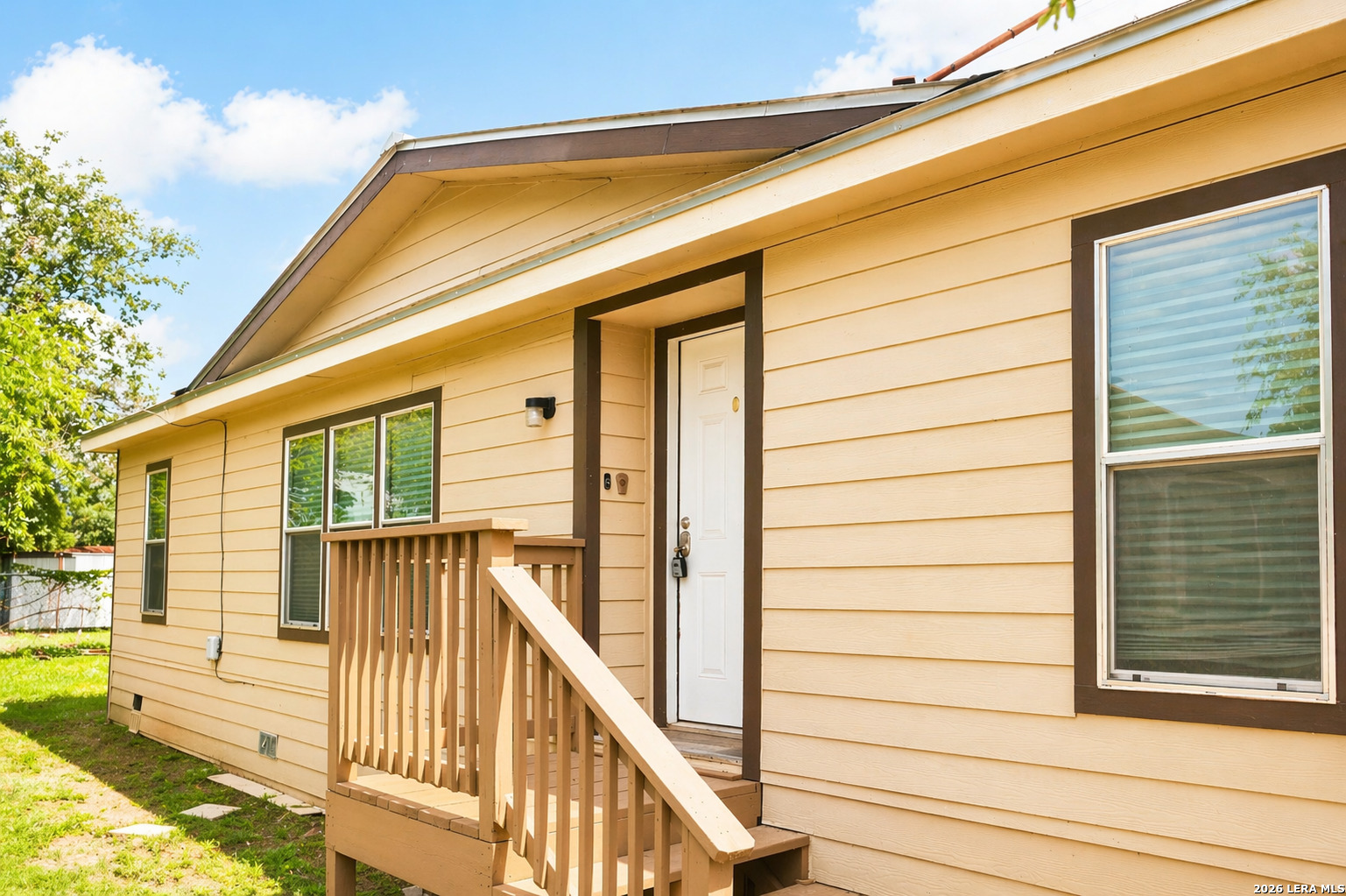 18066 La Gloria Road Elmendorf TX 78112