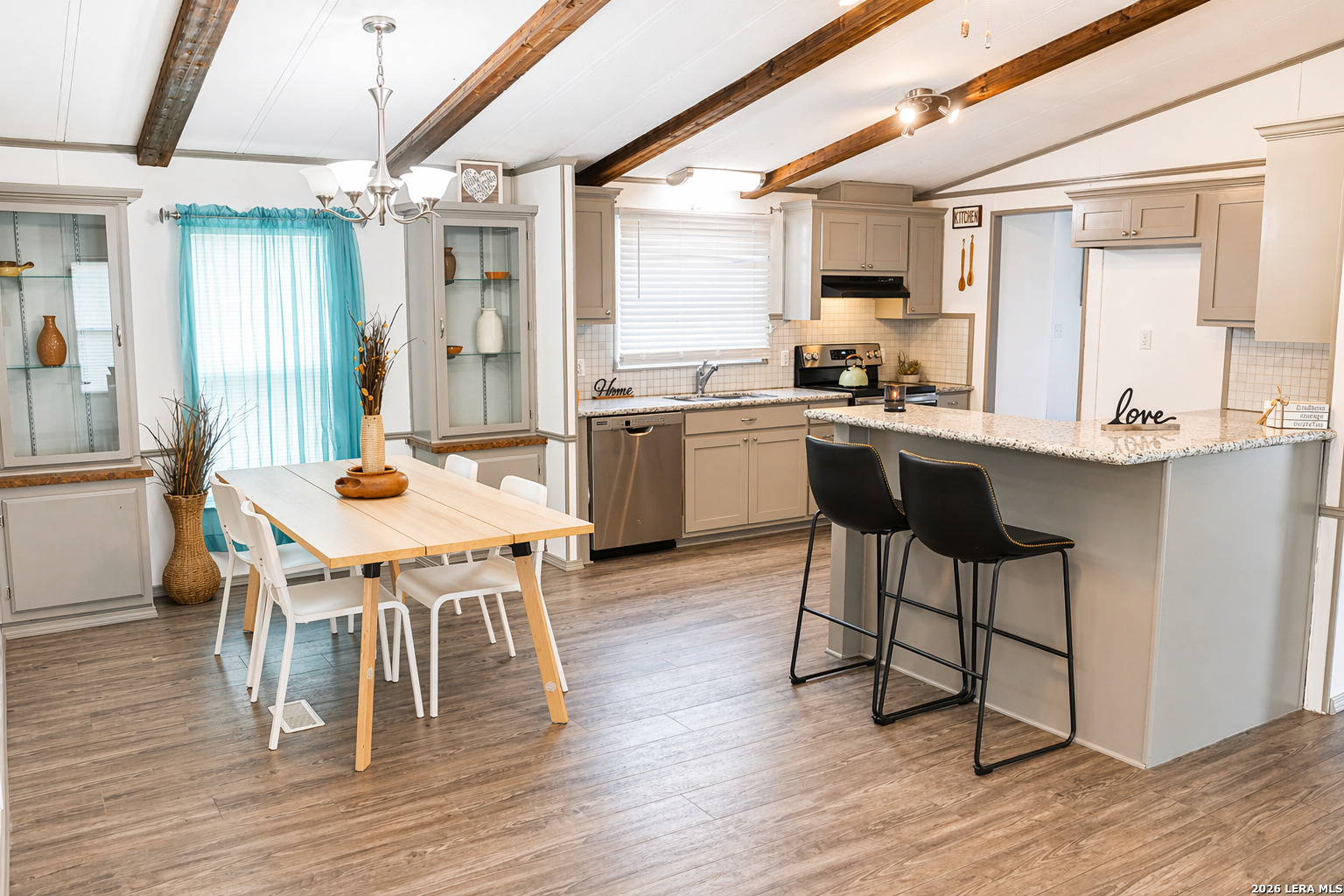 18066 La Gloria Road Elmendorf TX 78112