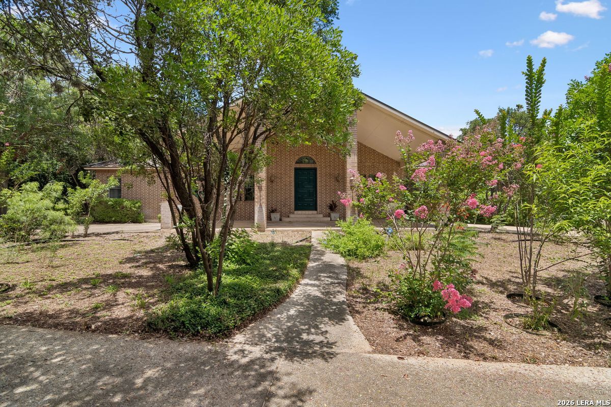 237 Crest Trail Hill Country Village TX 78232