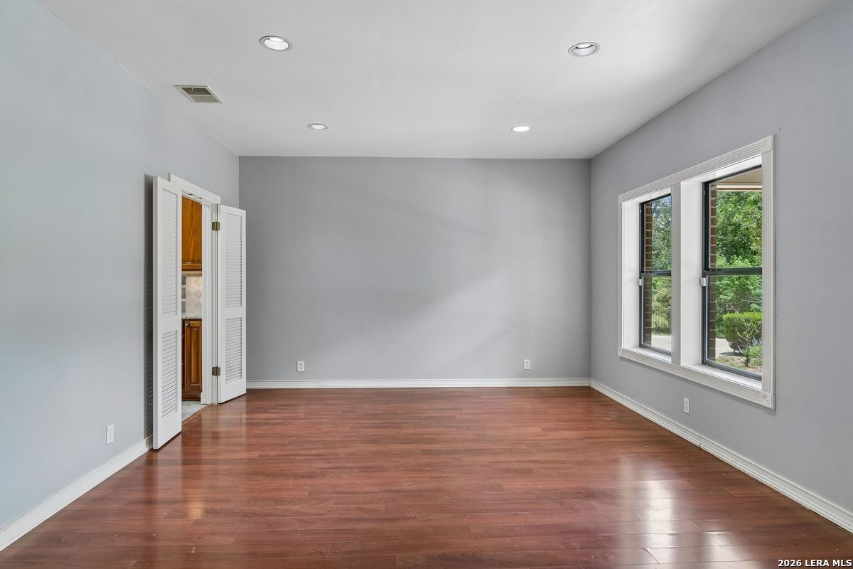 237 Crest Trail Hill Country Village TX 78232